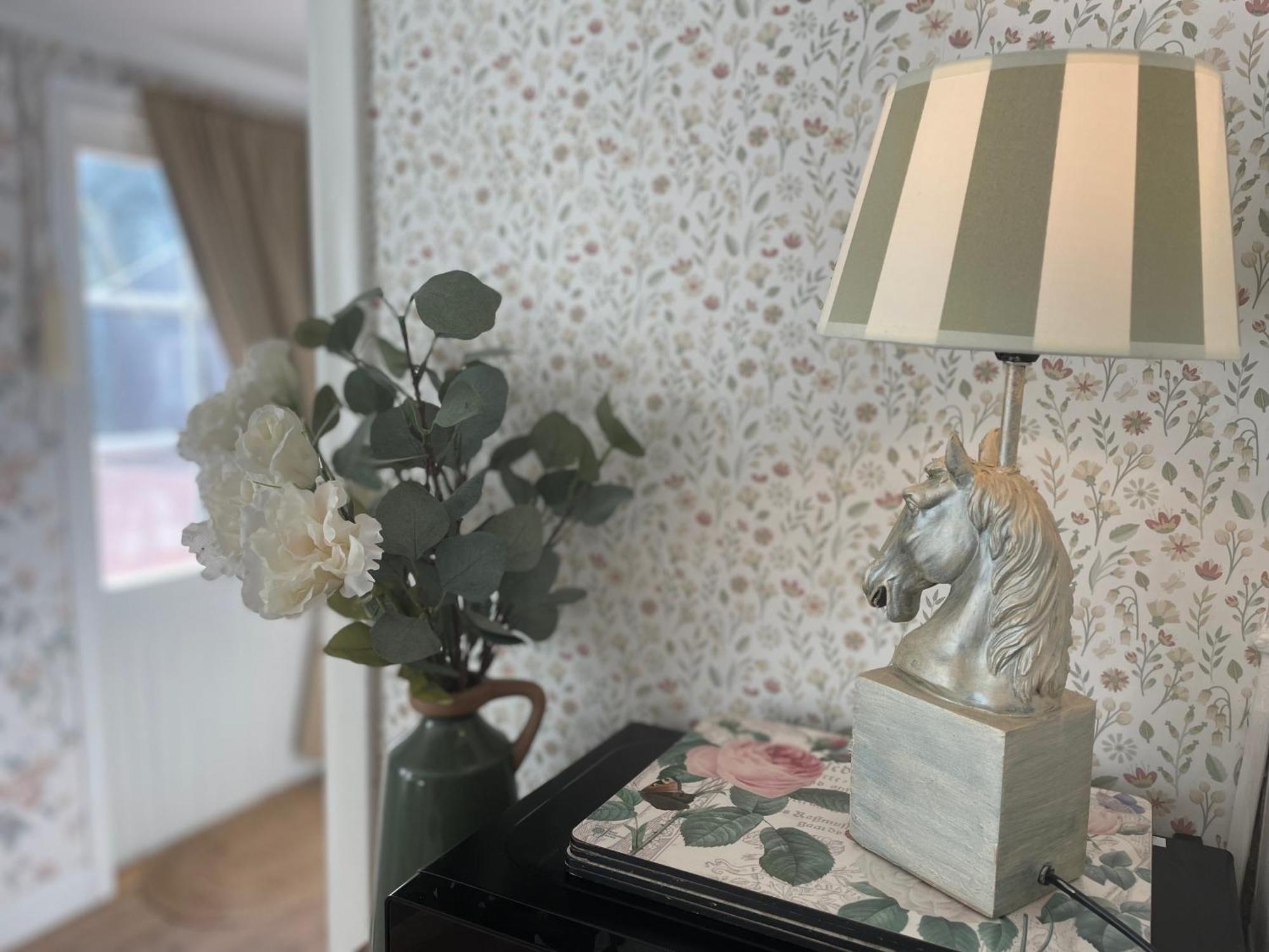 Kolbäck Baersta Bagarstugan Bnb المظهر الخارجي الصورة
